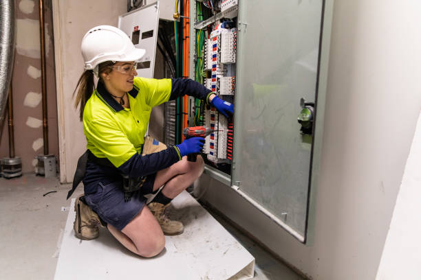 Best Electrical Contractors for Businesses  in Oak Brook, IL
