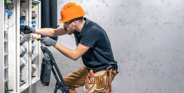 Best Emergency Electrical Repair  in Oak Brook, IL